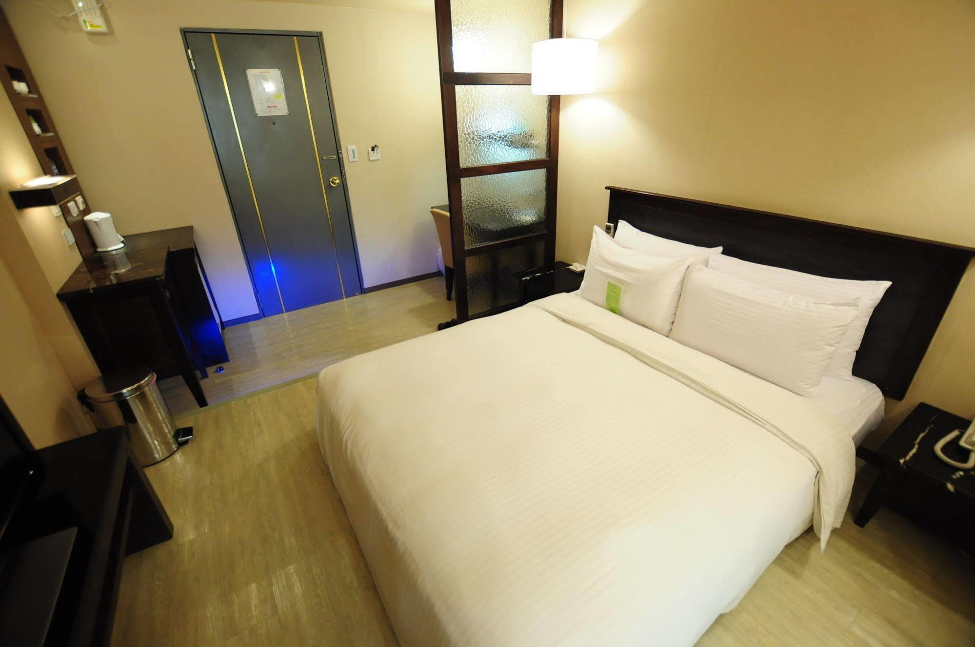 Kindness Xin Jue Jiang Hotel Kaohsiung Esterno foto