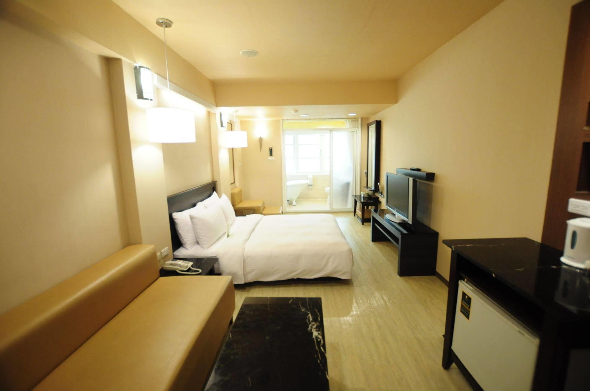 Kindness Xin Jue Jiang Hotel Kaohsiung Esterno foto