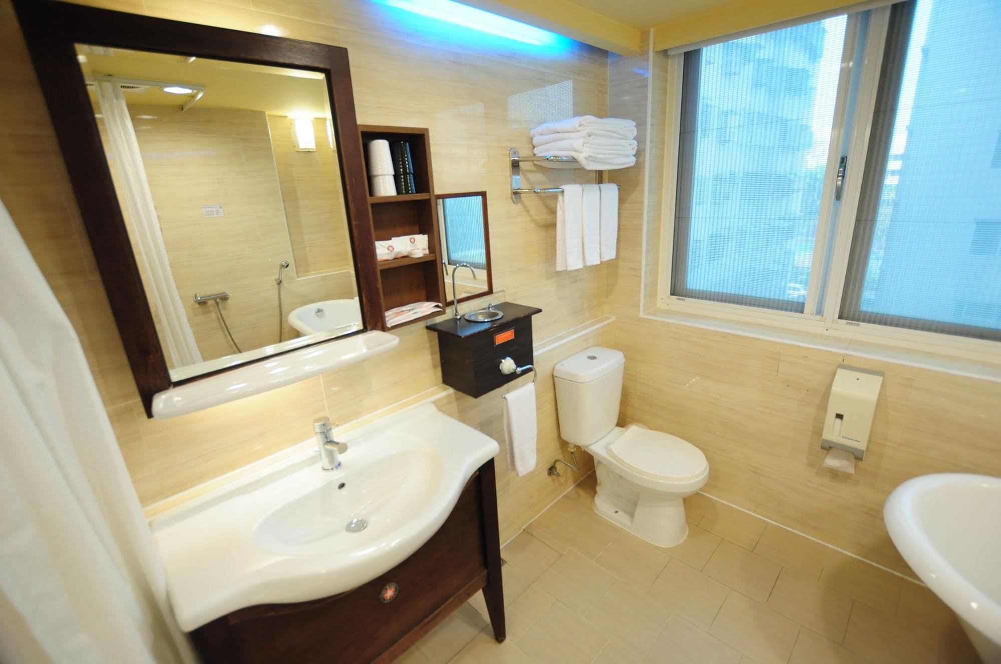 Kindness Xin Jue Jiang Hotel Kaohsiung Esterno foto