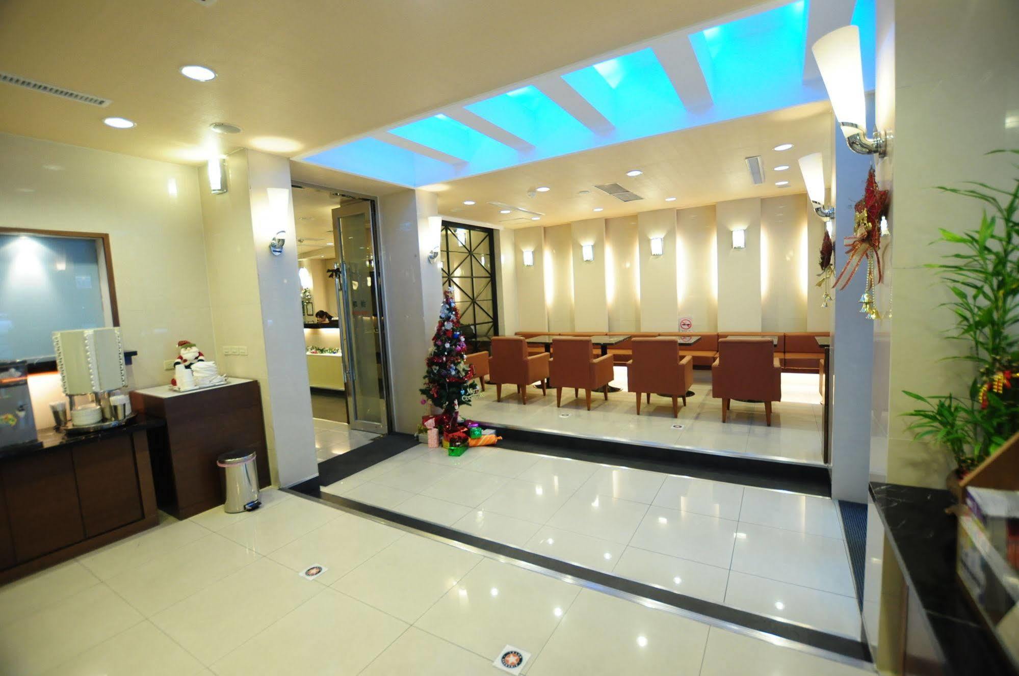 Kindness Xin Jue Jiang Hotel Kaohsiung Esterno foto