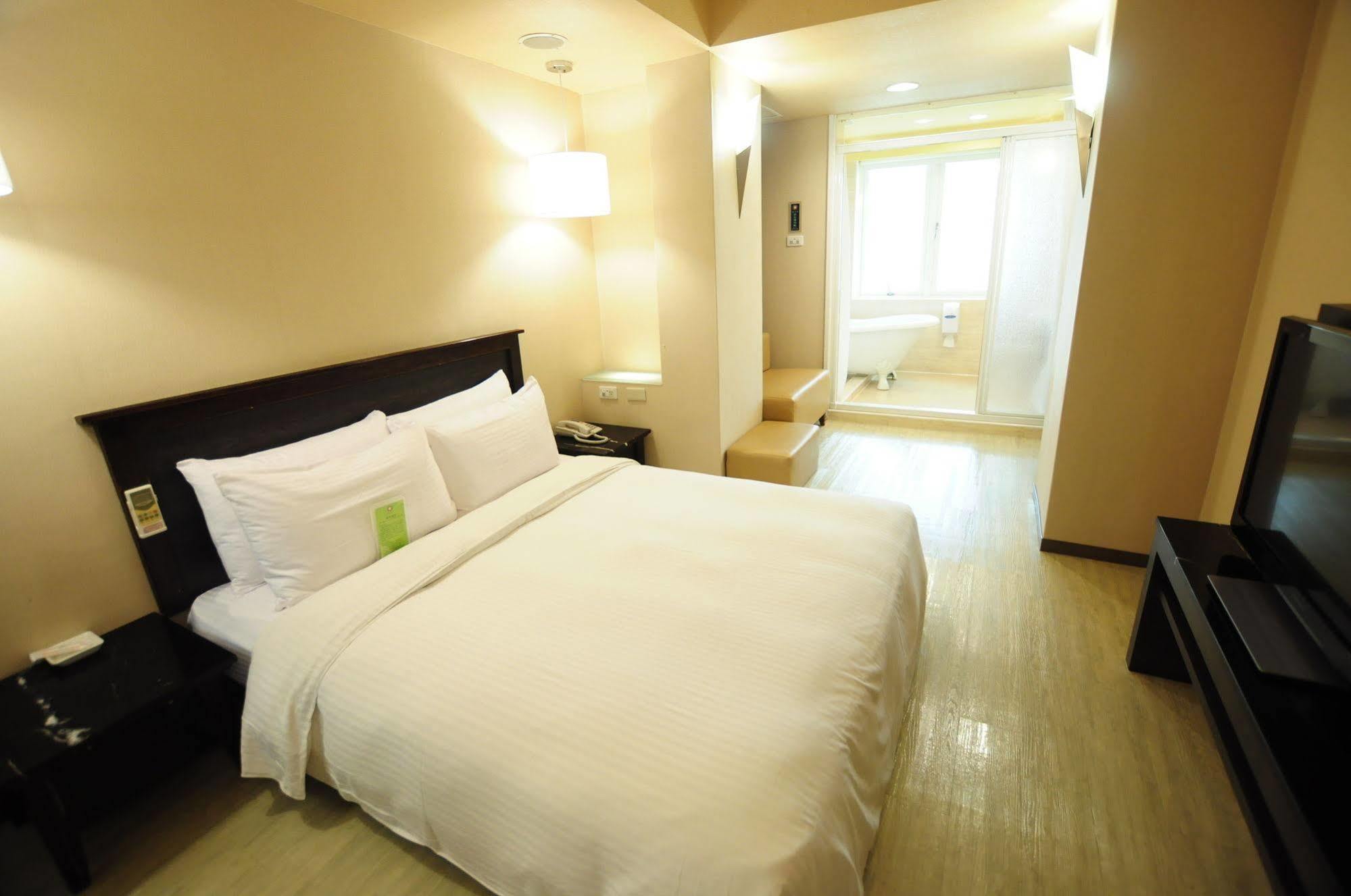Kindness Xin Jue Jiang Hotel Kaohsiung Esterno foto