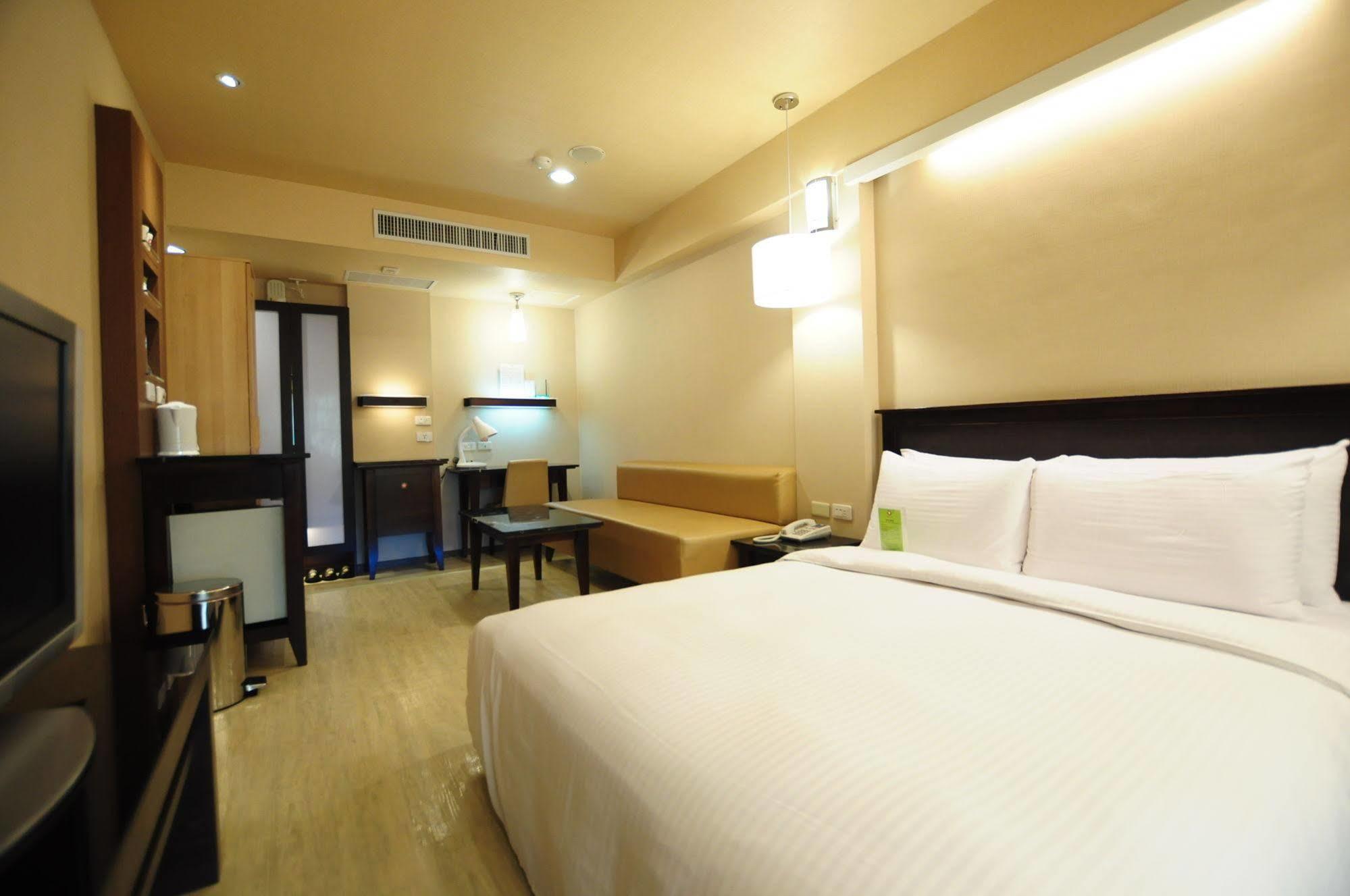 Kindness Xin Jue Jiang Hotel Kaohsiung Esterno foto