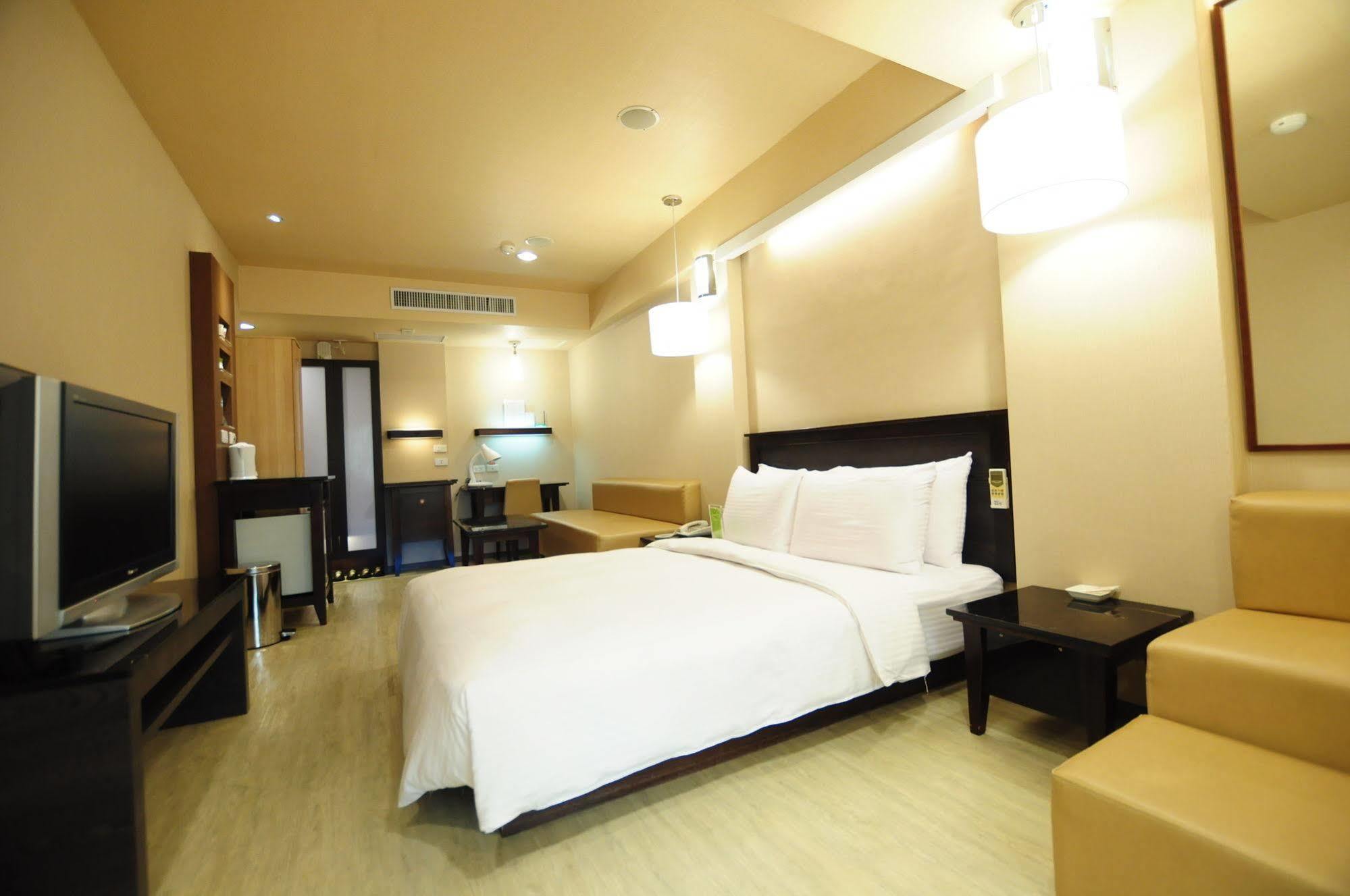 Kindness Xin Jue Jiang Hotel Kaohsiung Esterno foto