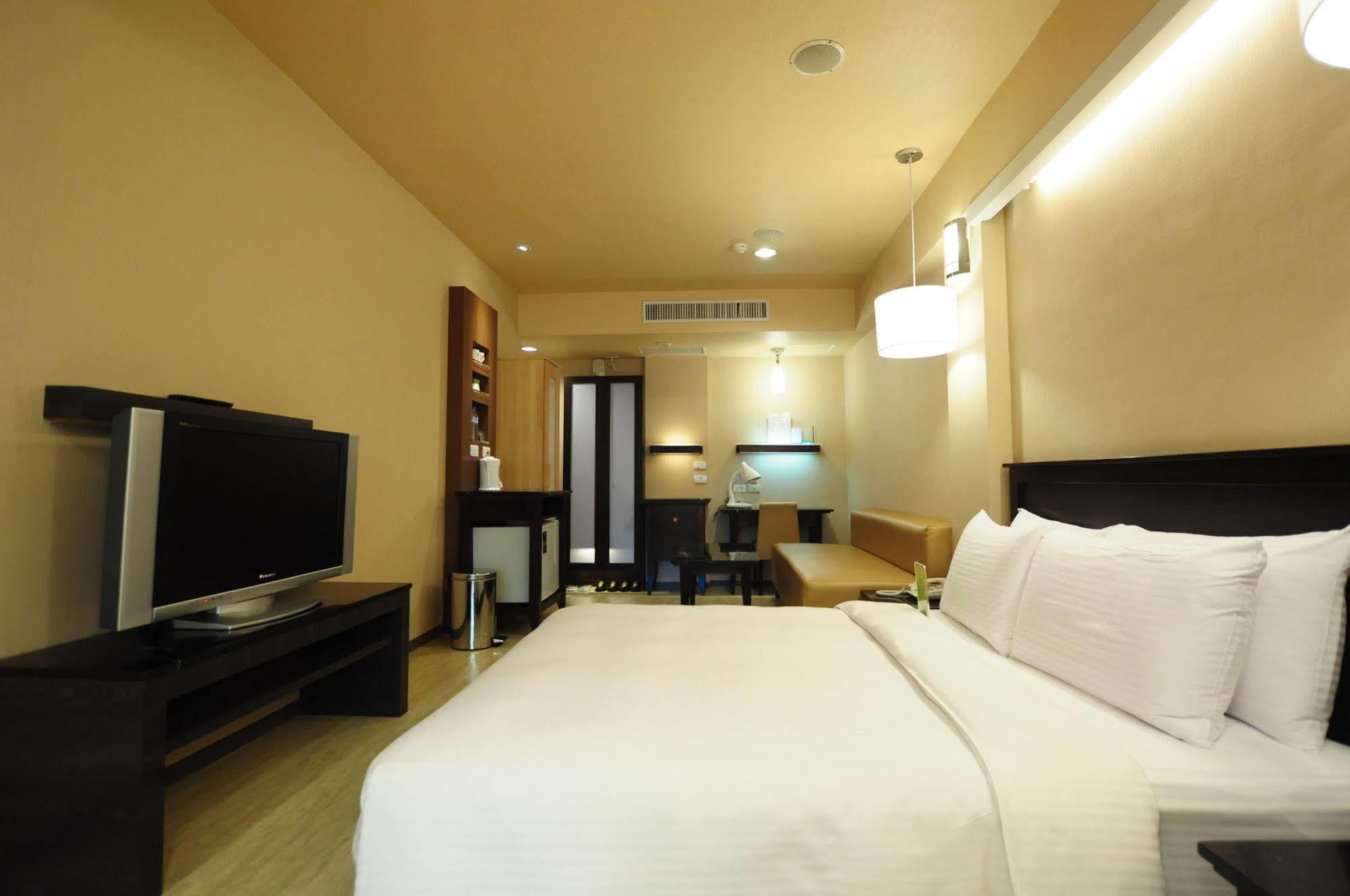 Kindness Xin Jue Jiang Hotel Kaohsiung Esterno foto